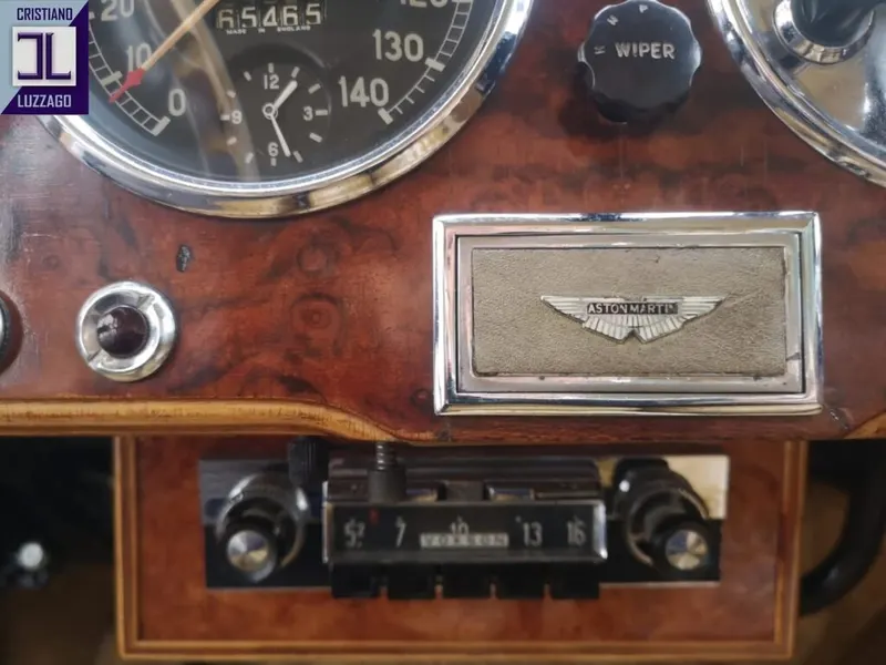 Aston Martin Db2/4 Saloon 37