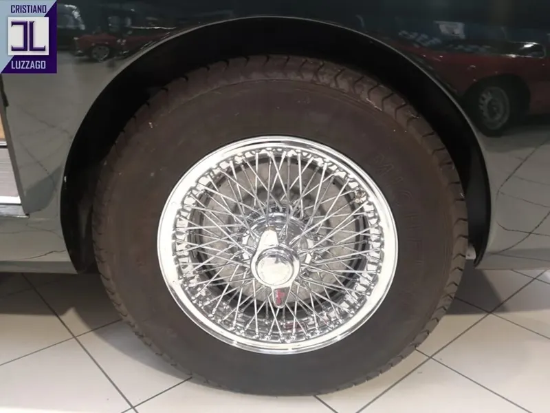 Aston Martin Db2/4 Saloon 22