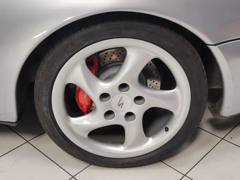 Porsche 993 Carrera 4s Coupe’ 30
