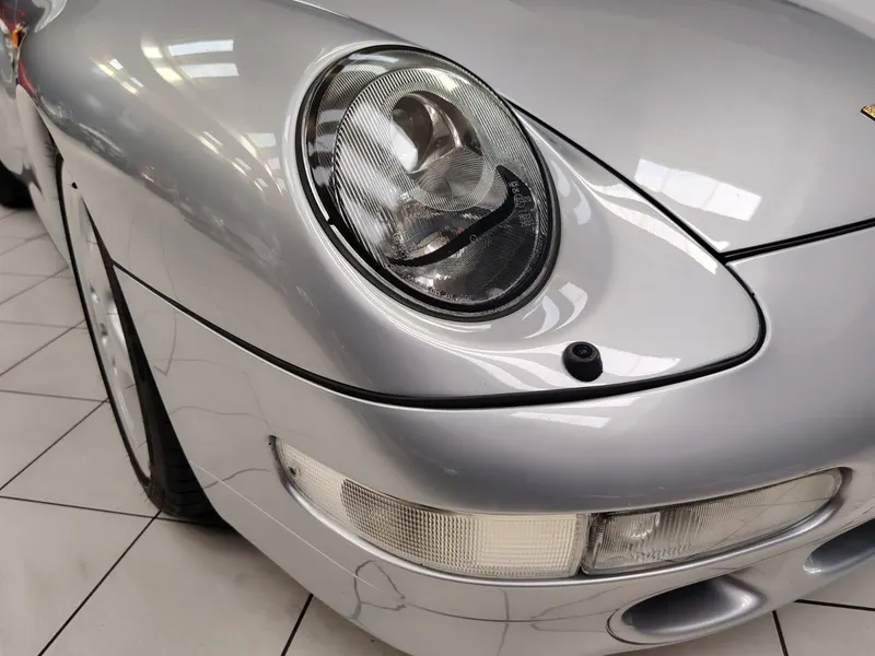 Porsche 993 Carrera 4s Coupe’ 11