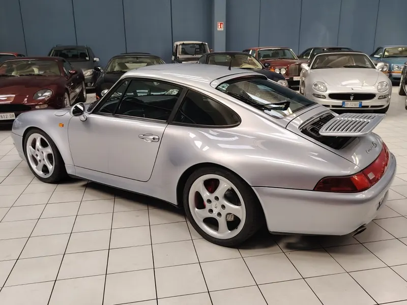 Porsche 993 Carrera 4s Coupe’ 5