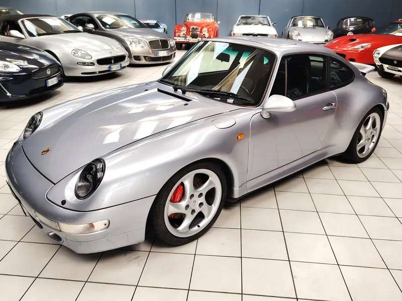 Porsche 993 Carrera 4s Coupe’ 69