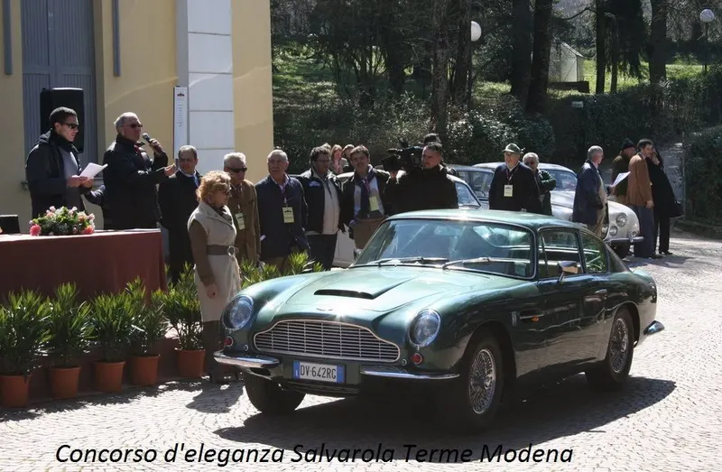 Aston Martin Db6 21