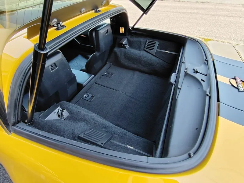 Chevrolet Corvette C4 Crossfire 41