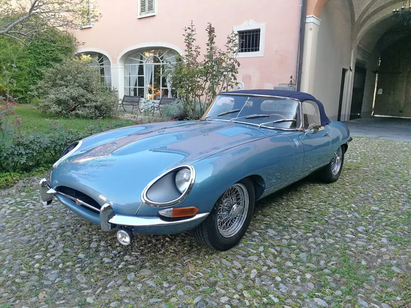 Jaguar E Type Roadster S1 3