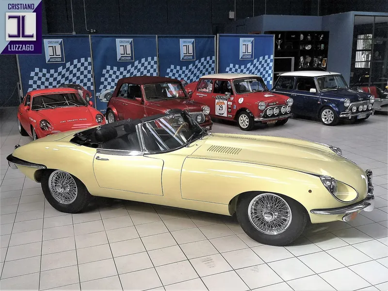 Jaguar E Type Roadster 4.200 S2 9