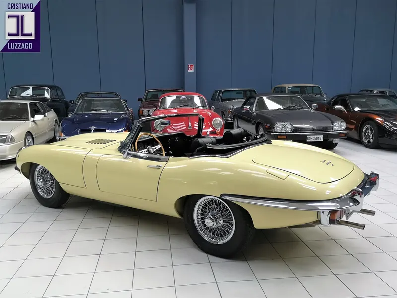 Jaguar E Type Roadster 4.200 S2 5