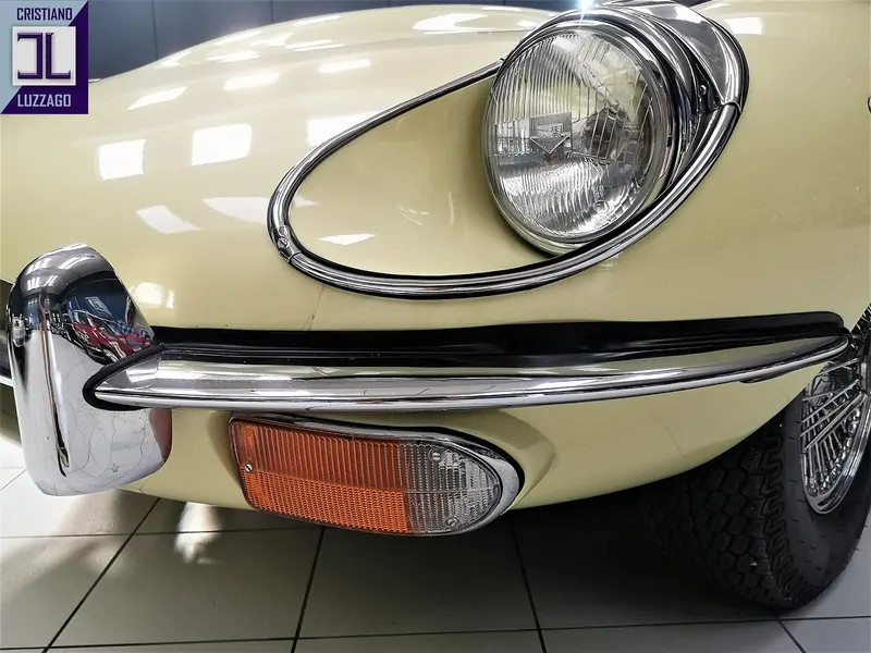 Jaguar E Type Roadster 4.200 S2 14