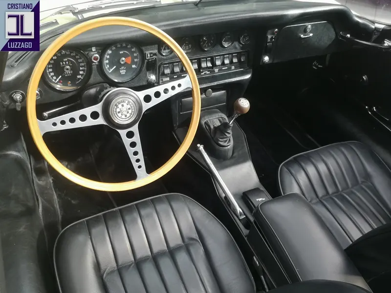 Jaguar E Type Roadster 4.200 S2 24
