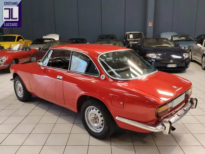 Alfa Romeo 2000 Gt Veloce 4