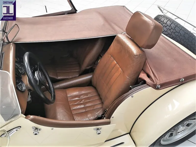 Morgan Plus 8 12