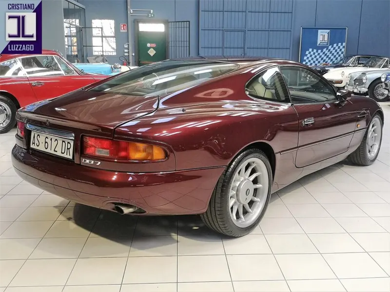 Aston Martin Db 7 5