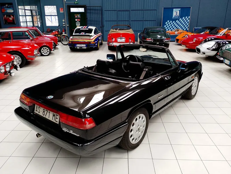 Alfa Romeo Spider 2000 S.4 12