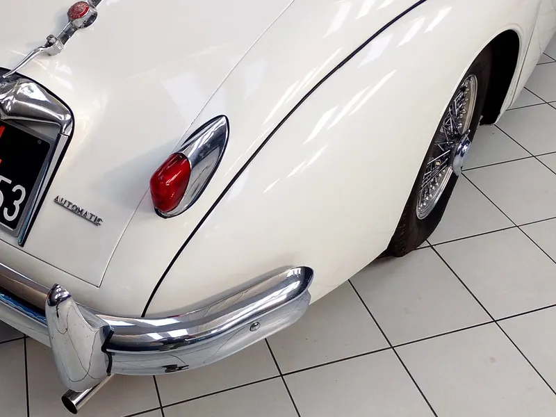 Jaguar Xk 150 3.4 Dhc Rhd Automatic 15