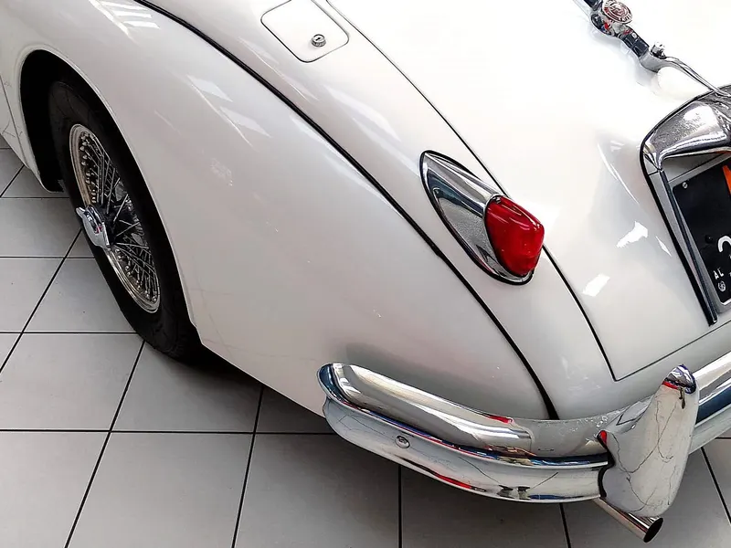 Jaguar Xk 150 3.4 Dhc Rhd Automatic 16