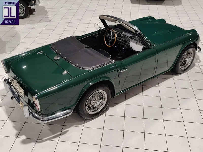 Triumph Tr4 6