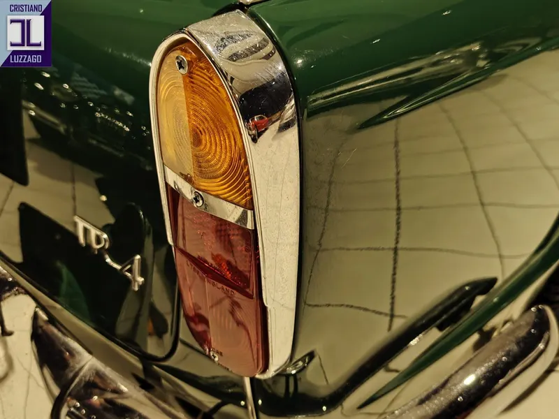 Triumph Tr4 15