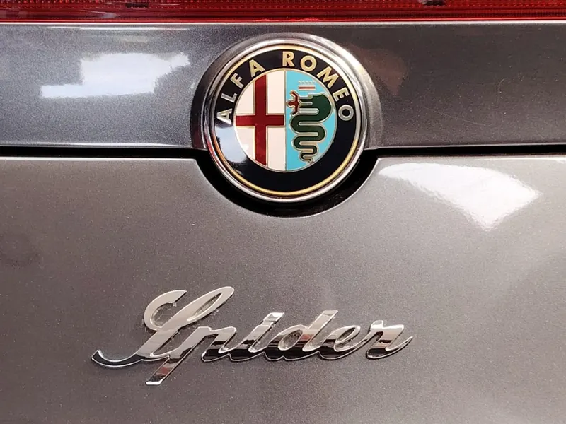 Alfa Romeo 939 Spider 2.00 Jts 185 Cv Twin Spark 23