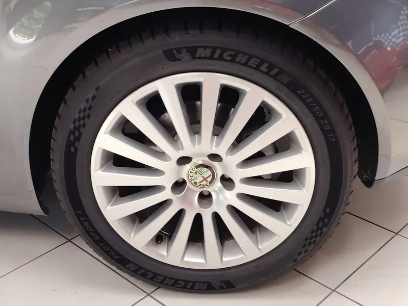 Alfa Romeo 939 Spider 2.00 Jts 185 Cv Twin Spark 35