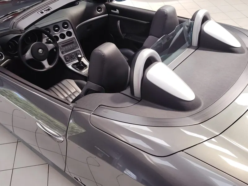 Alfa Romeo 939 Spider 2.00 Jts 185 Cv Twin Spark 31