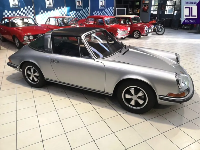 Porsche 911 2.200 E Targa 6