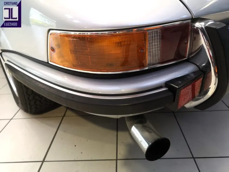 Porsche 911 2.200 E Targa 15