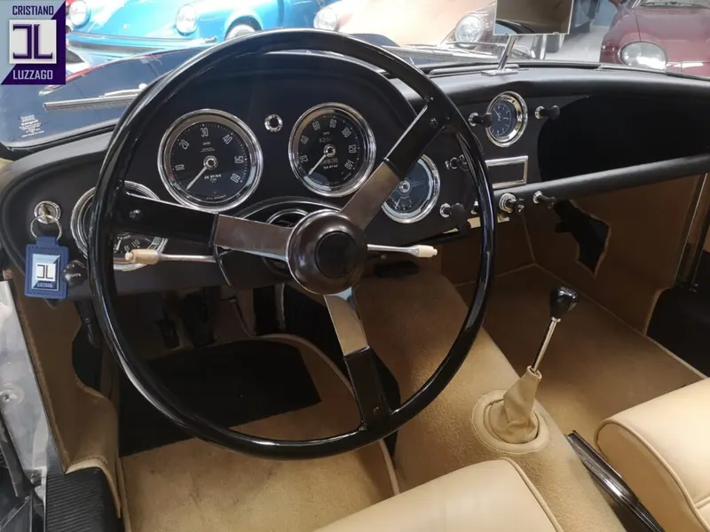 Aston Martin Db Mkiii 31
