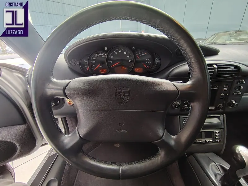 Porsche 996-610 Carrera 4 Cabriolet 37