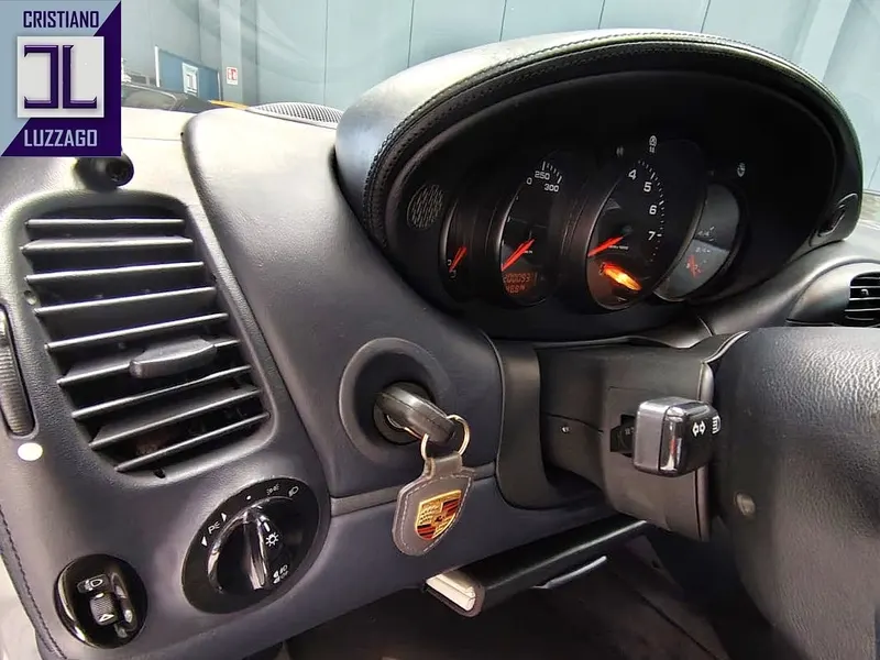 Porsche 996-610 Carrera 4 Cabriolet 39