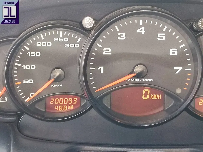 Porsche 996-610 Carrera 4 Cabriolet 43