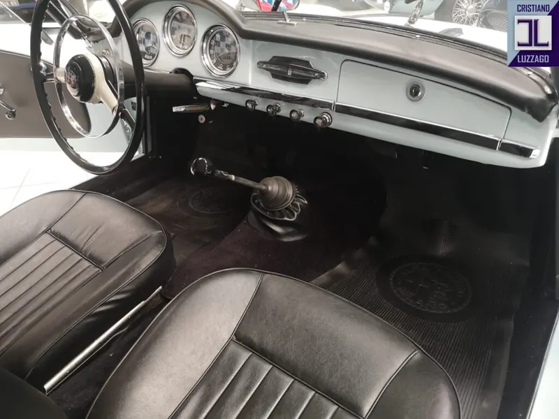 Alfa Romeo Giulietta Spider 1300 S3 28