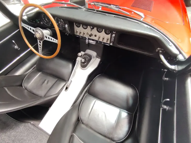 Jaguar E Type S1 3.8 Roadster 28