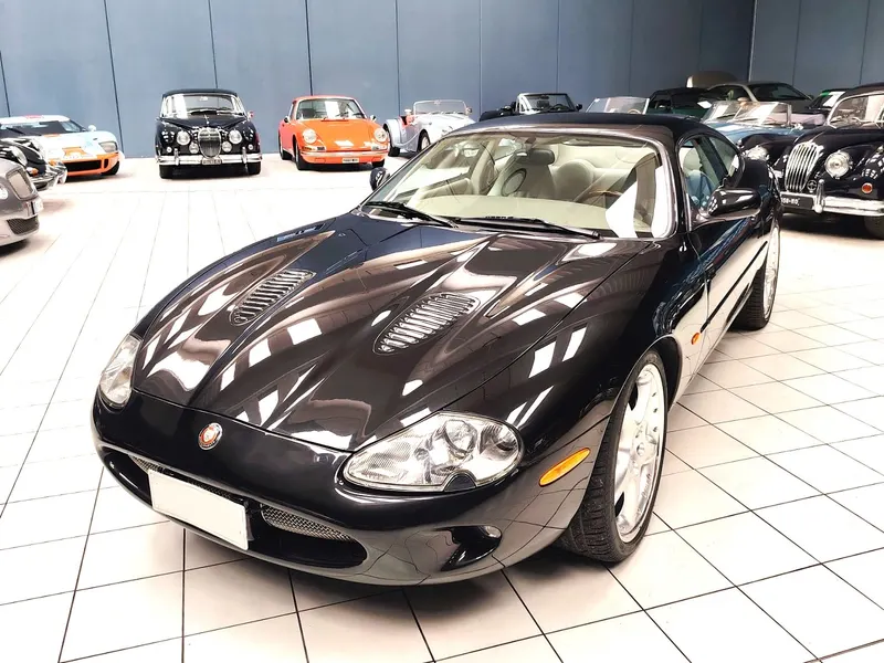 Jaguar Xk R Coupe 2