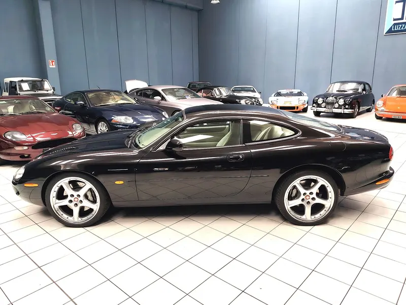 Jaguar Xk R Coupe 4