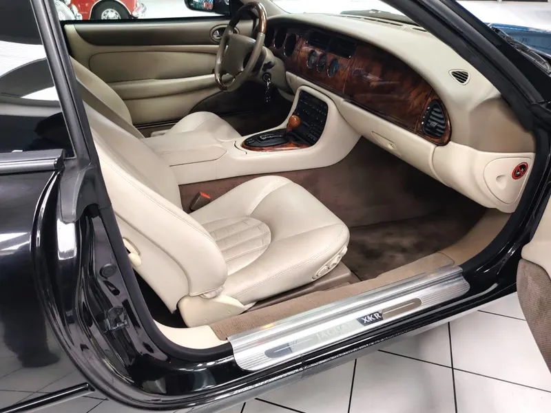 Jaguar Xk R Coupe 42