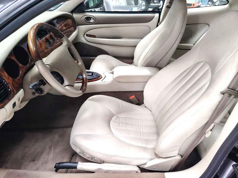 Jaguar Xk R Coupe 35