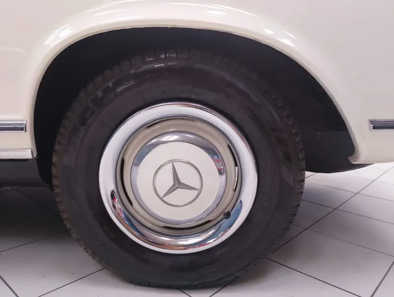 230 Sl Pagoda 69