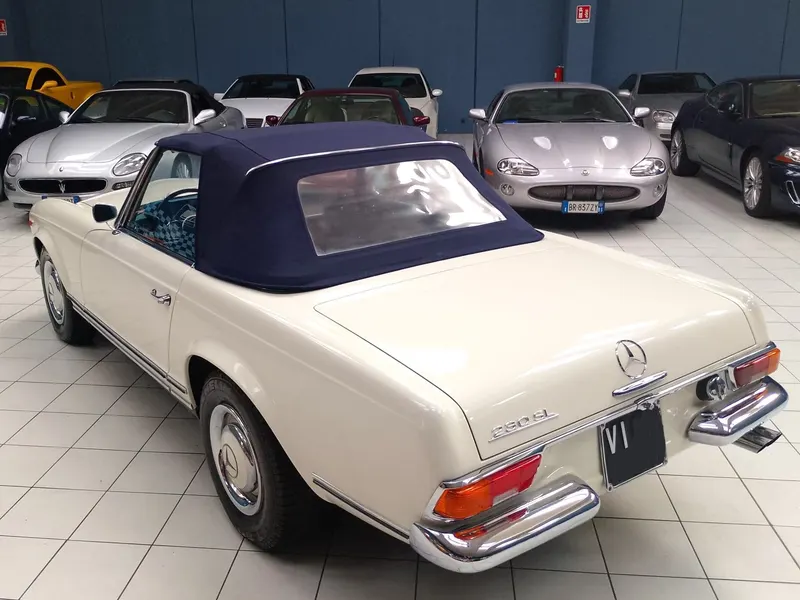 230 Sl Pagoda 17