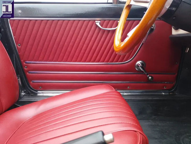 Alfa Romeo 1750 Spider Veloce 20