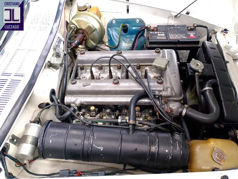 Alfa Romeo 1750 Spider Veloce 43