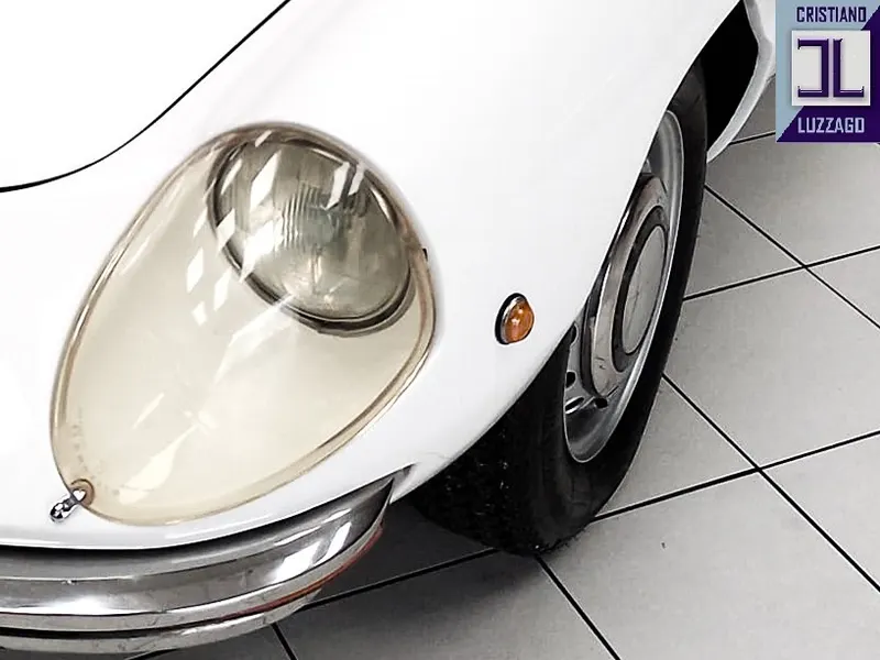 Alfa Romeo 1750 Spider Veloce 5