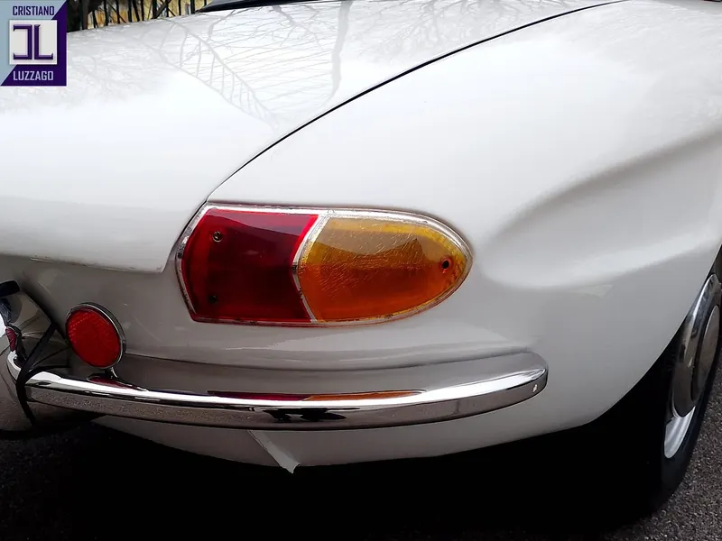 Alfa Romeo 1750 Spider Veloce 13