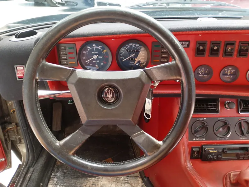 Maserati Kyalami 4.900 64