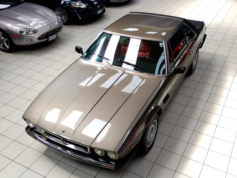Maserati Kyalami 4.900 34