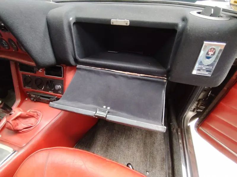 Maserati Kyalami 4.900 71