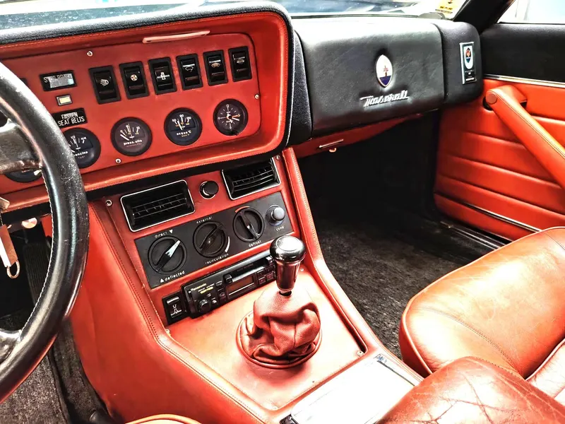 Maserati Kyalami 4.900 73