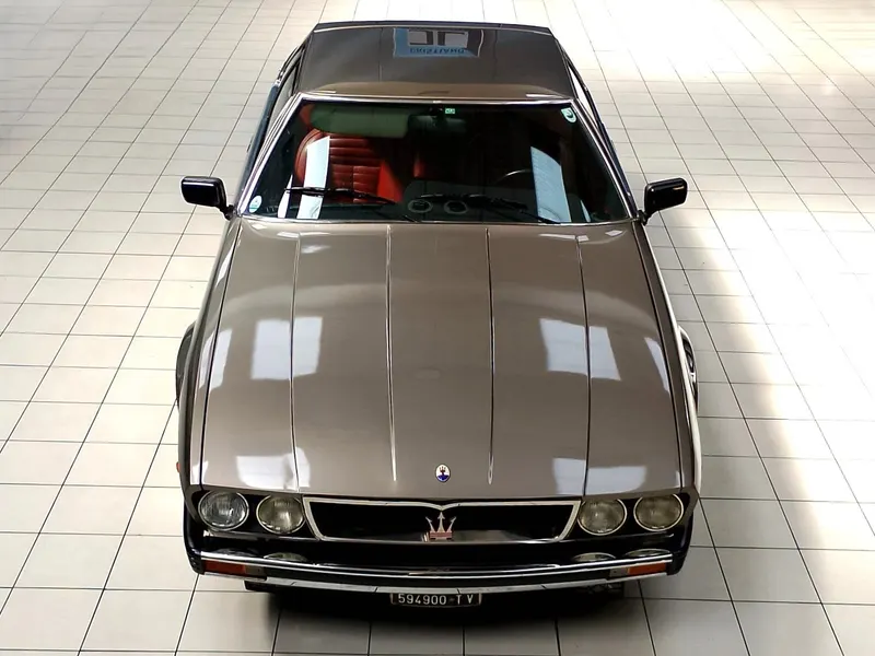Maserati Kyalami 4.900 32