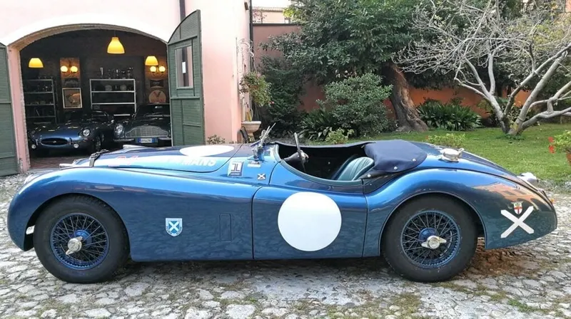 Jaguar Xk 120 Roadster 31