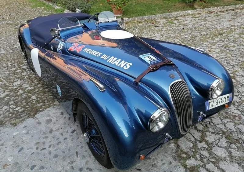 Jaguar Xk 120 Roadster 24