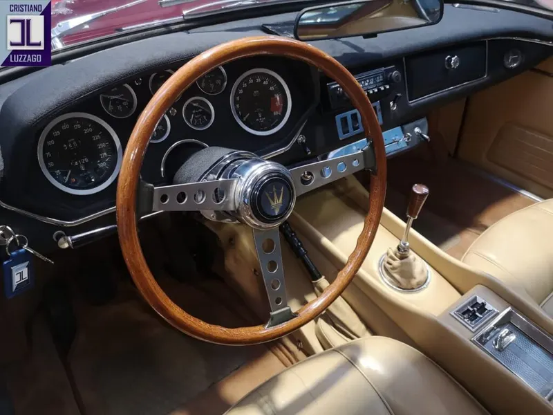 Maserati Mistral 3.700 26